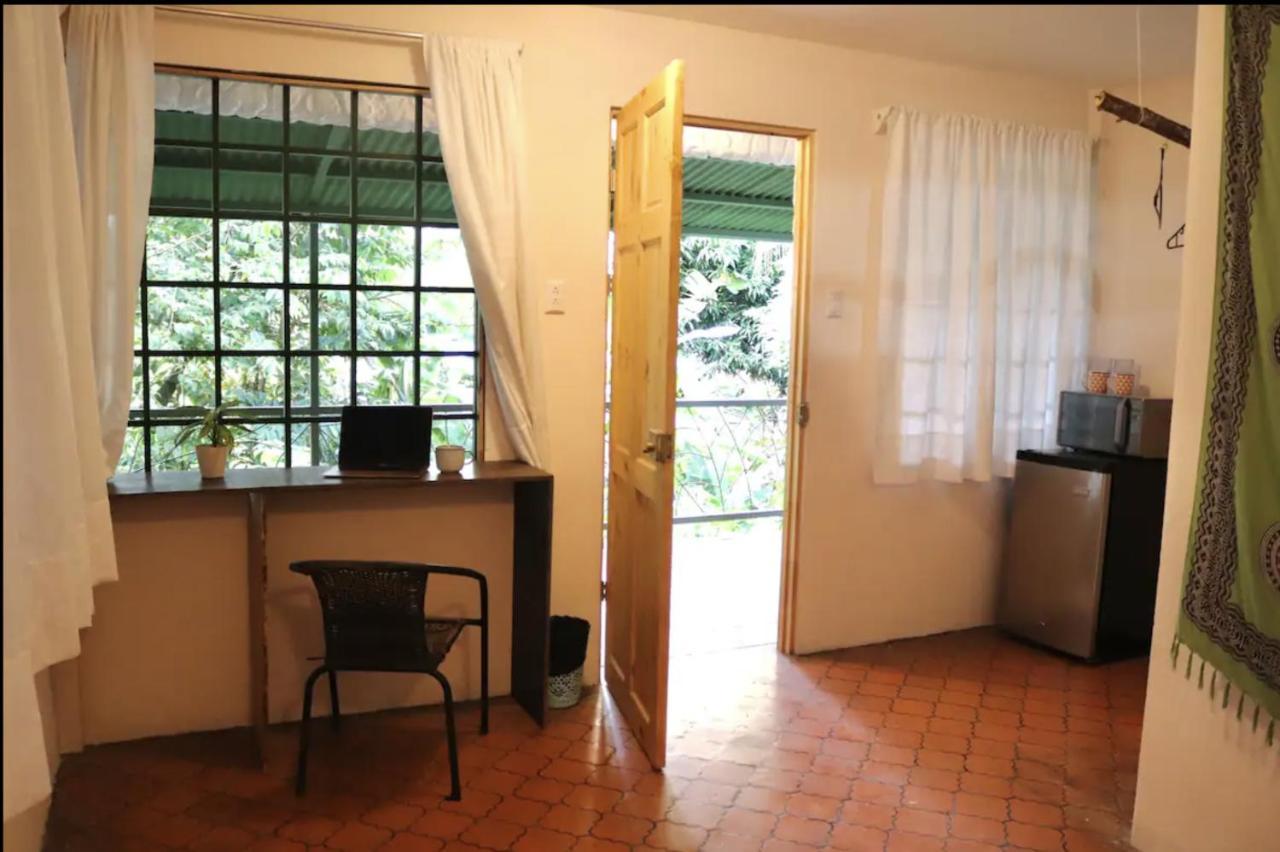 Casa Geraldo Acomodação com café da manhã Manuel Antonio Exterior foto