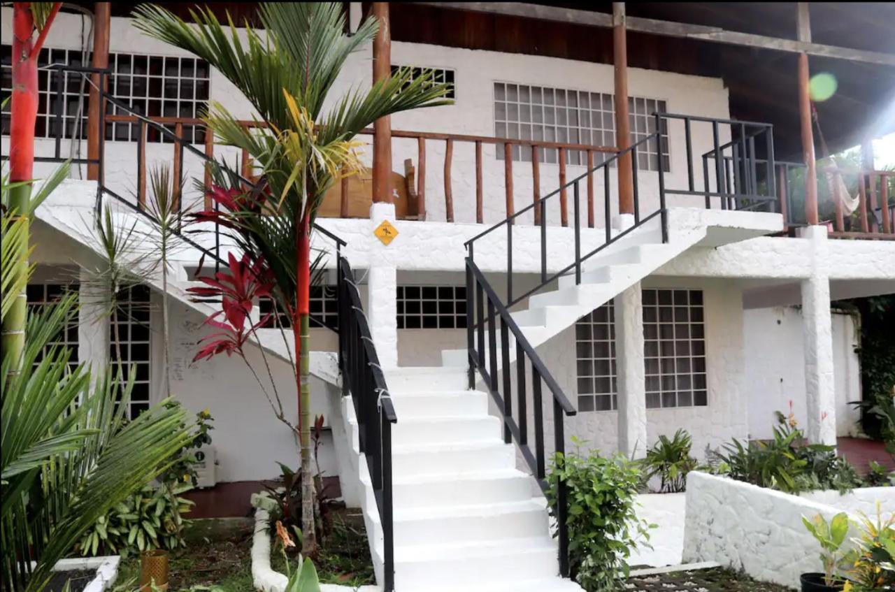 Casa Geraldo Acomodação com café da manhã Manuel Antonio Exterior foto